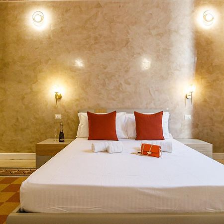 Erreggi Luxury Rooms Roma Ngoại thất bức ảnh