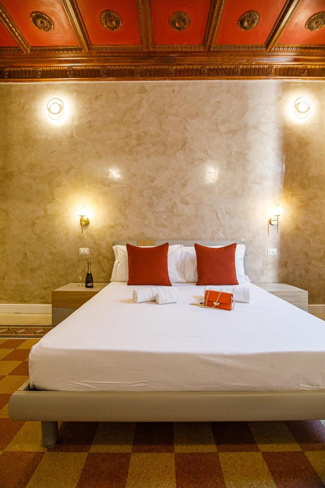 Erreggi Luxury Rooms Roma Ngoại thất bức ảnh